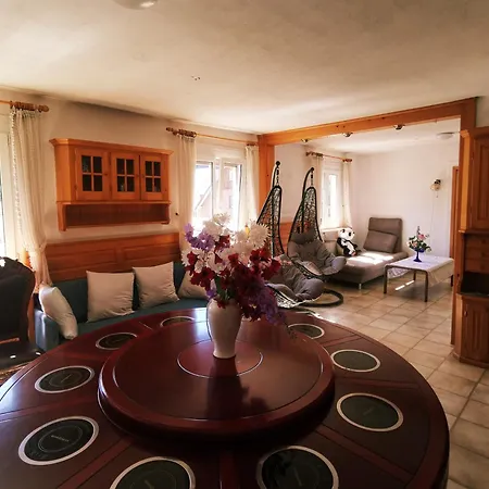 Apartamento Rosen Garten Haus *